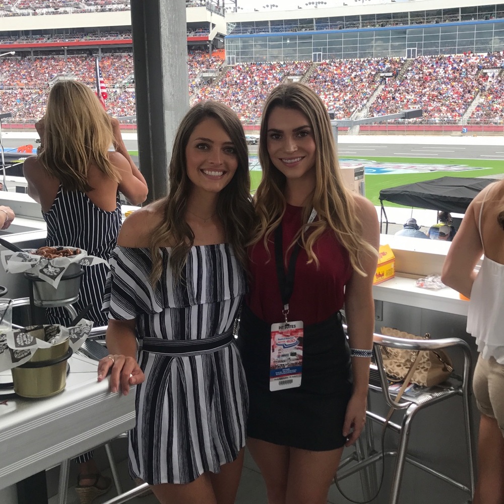 Meet your Posher, Julia